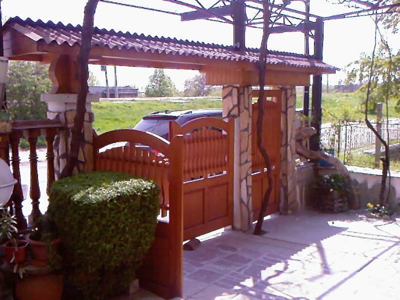 Family Hotel Natalis Hisarya Esterno foto